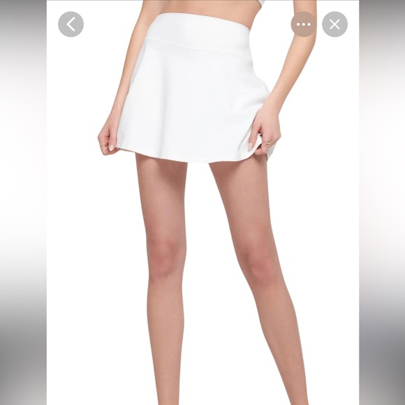 Spiritual Gangster Dresses & Skirts - Spiritual Gangster White Nyla Active Skirt NWT